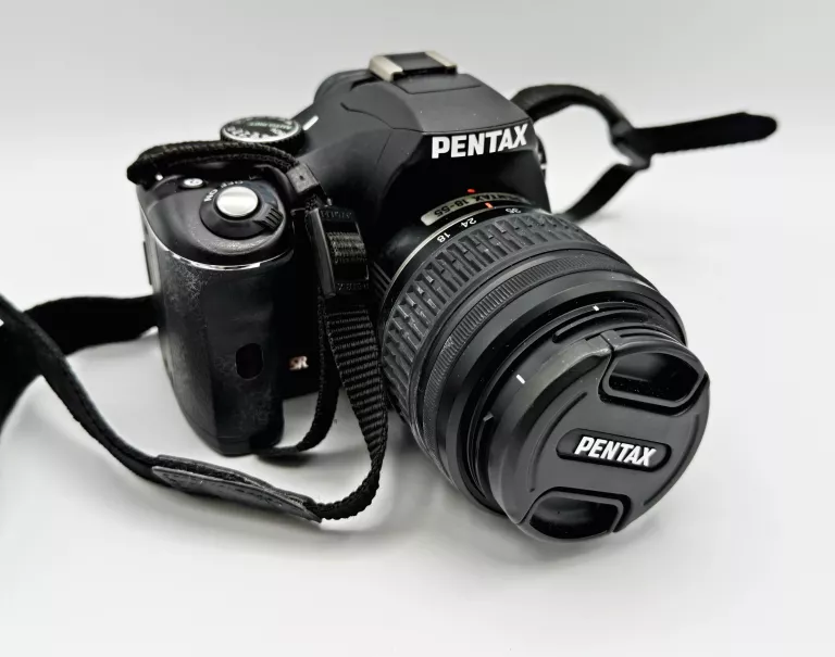 LUSTRZANKA PENTAX K-M KORPUS + OBIEKTYW