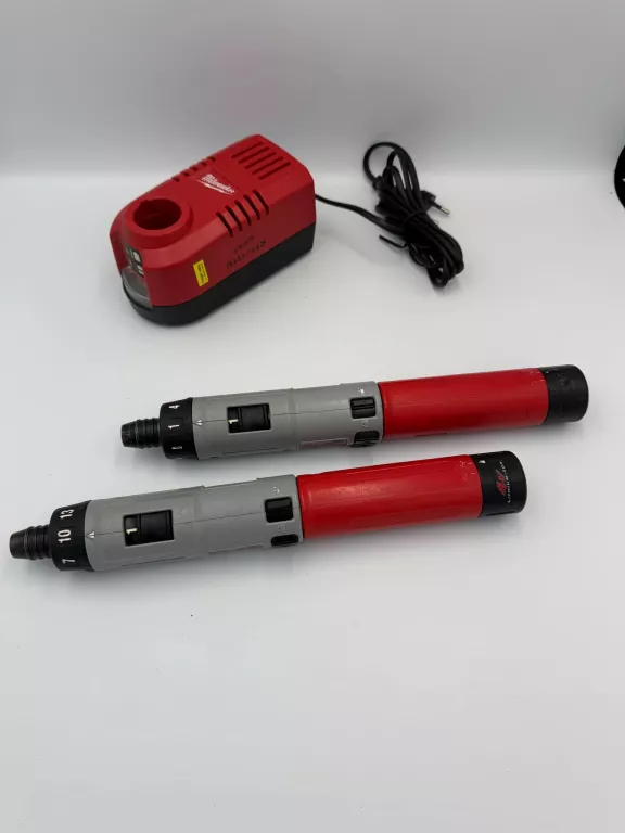 WKRĘTARKA AKUMULATOROWA MILWAUKEE V4 IS-32C X2 + ŁADOWARKA V4C