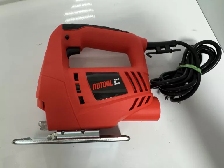 NUTOOL WYRZYNARKA 400W
