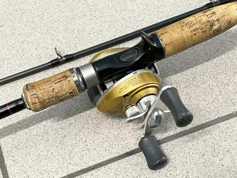 WĘDKA JAXON WJ-ETC198MH + MULTIPLIKATOR JAXON CASTING EXPRESS