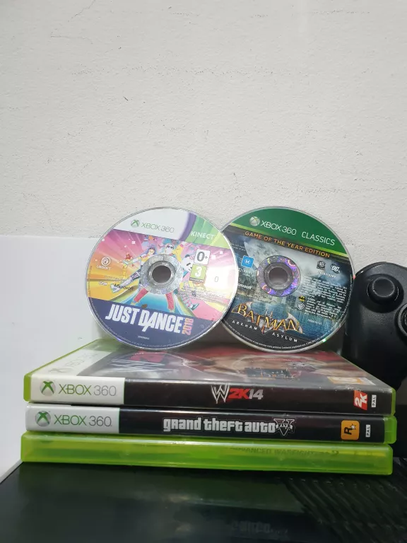 KONSOLA XBOX 360 320GB Z GRAMI
