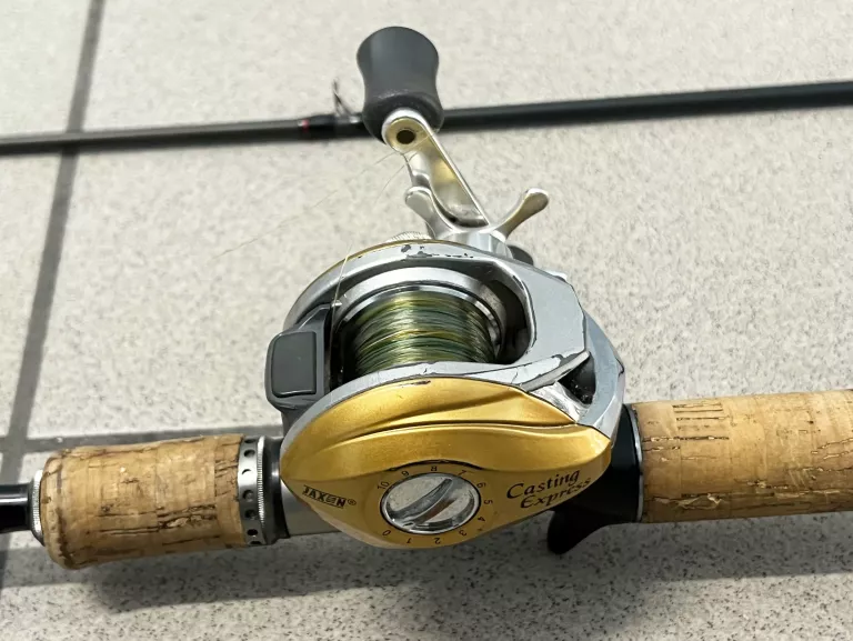 WĘDKA JAXON WJ-ETC198MH + MULTIPLIKATOR JAXON CASTING EXPRESS