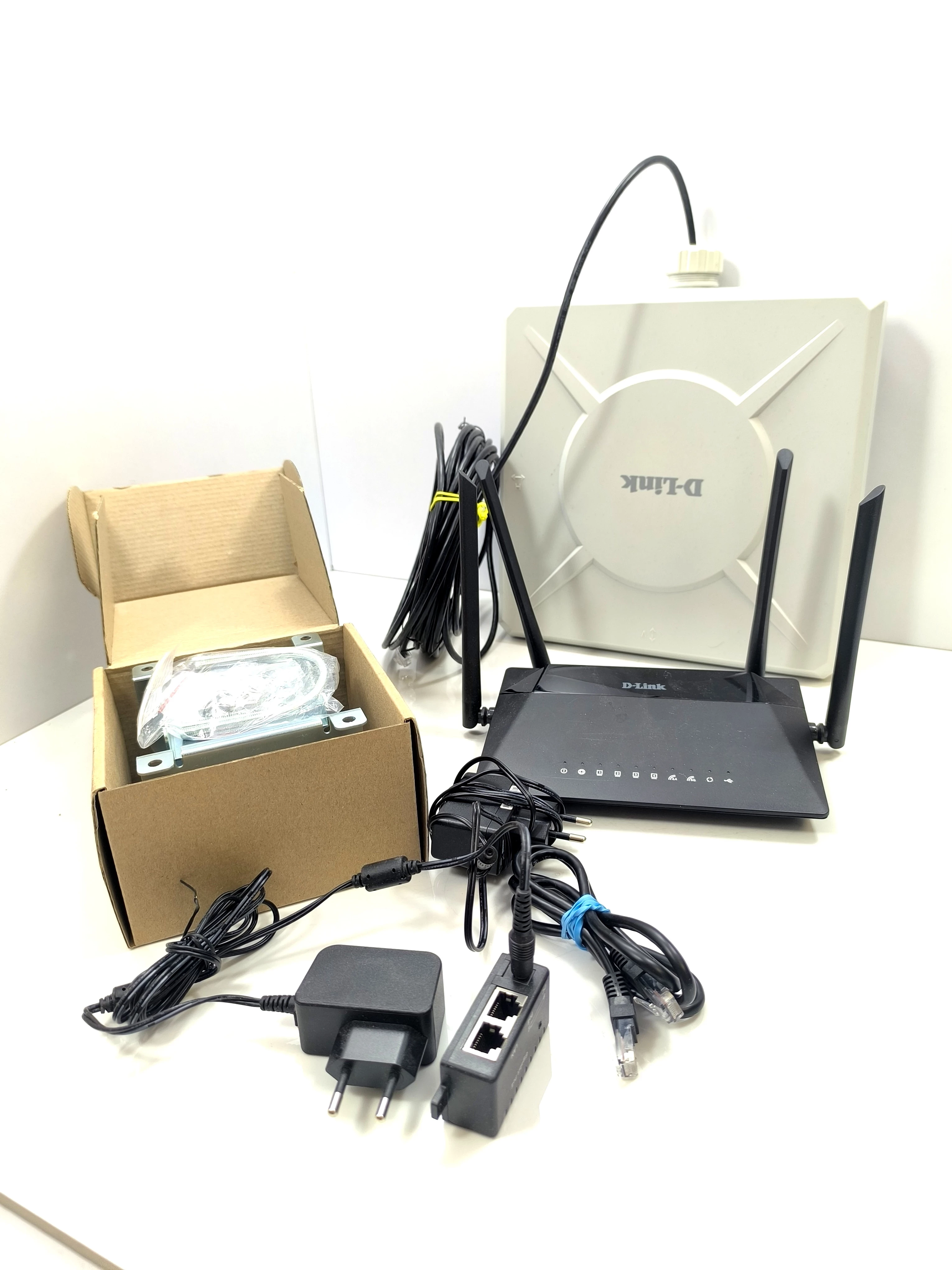 router-4g-lte-z-antena-zewnetrzna-d-link-dwp-812kt-stefana-grota-roweckiego-7h-krakow