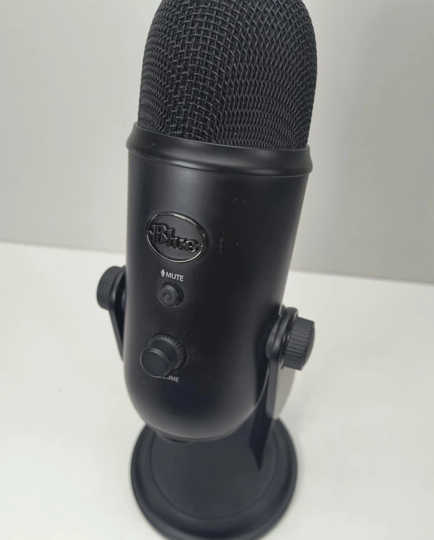 mikrofon-logitech-yeti-blue-ean-gtin-5907096110390