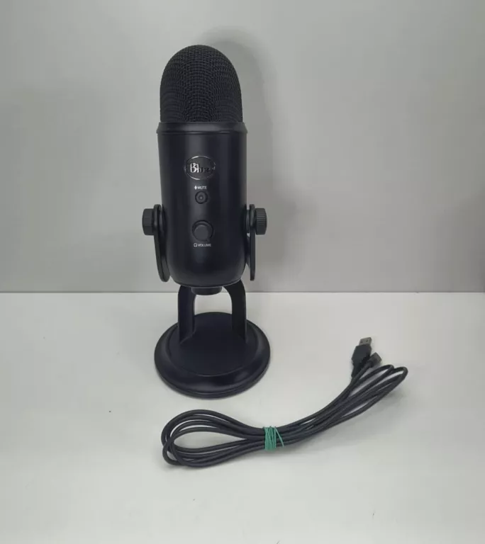 mikrofon-logitech-yeti-blue-gen-augusta-emila-fieldorfa-nila-2c-ostroleka