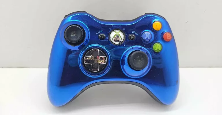 PAD DO XBOX 360 NIEBIESKI NOSI ŚLADY UŻYTKOWANIA