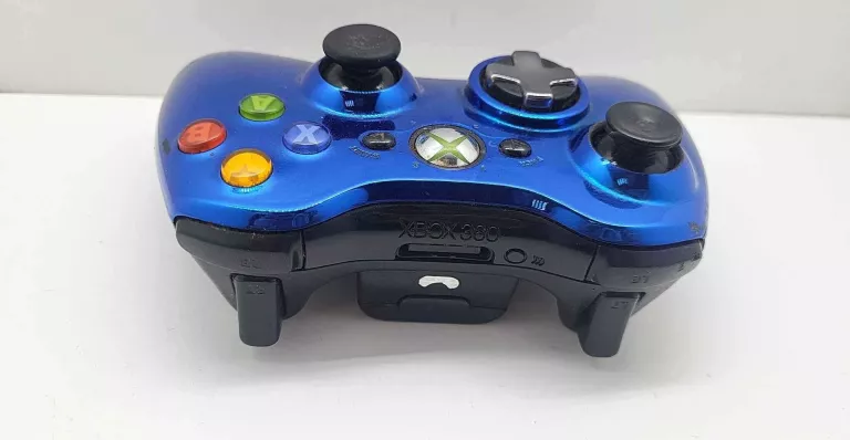 PAD DO XBOX 360 NIEBIESKI NOSI ŚLADY UŻYTKOWANIA