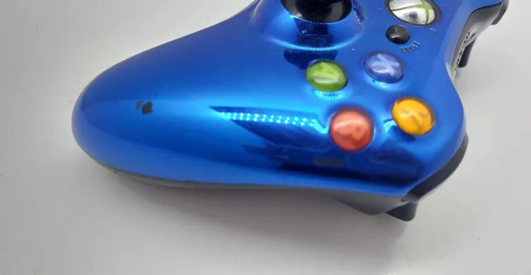 PAD DO XBOX 360 NIEBIESKI NOSI ŚLADY UŻYTKOWANIA