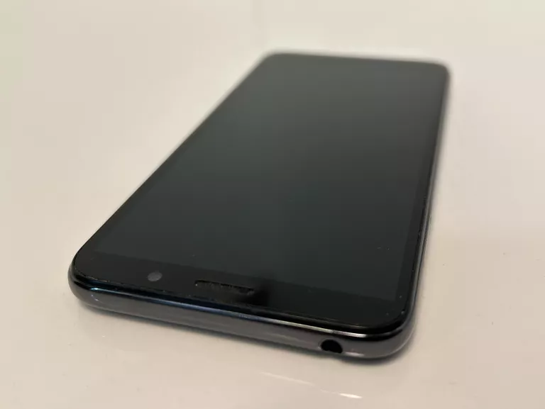 TELEFON MOTOROLA MOTO E6 PLAY 2GB/32GB
