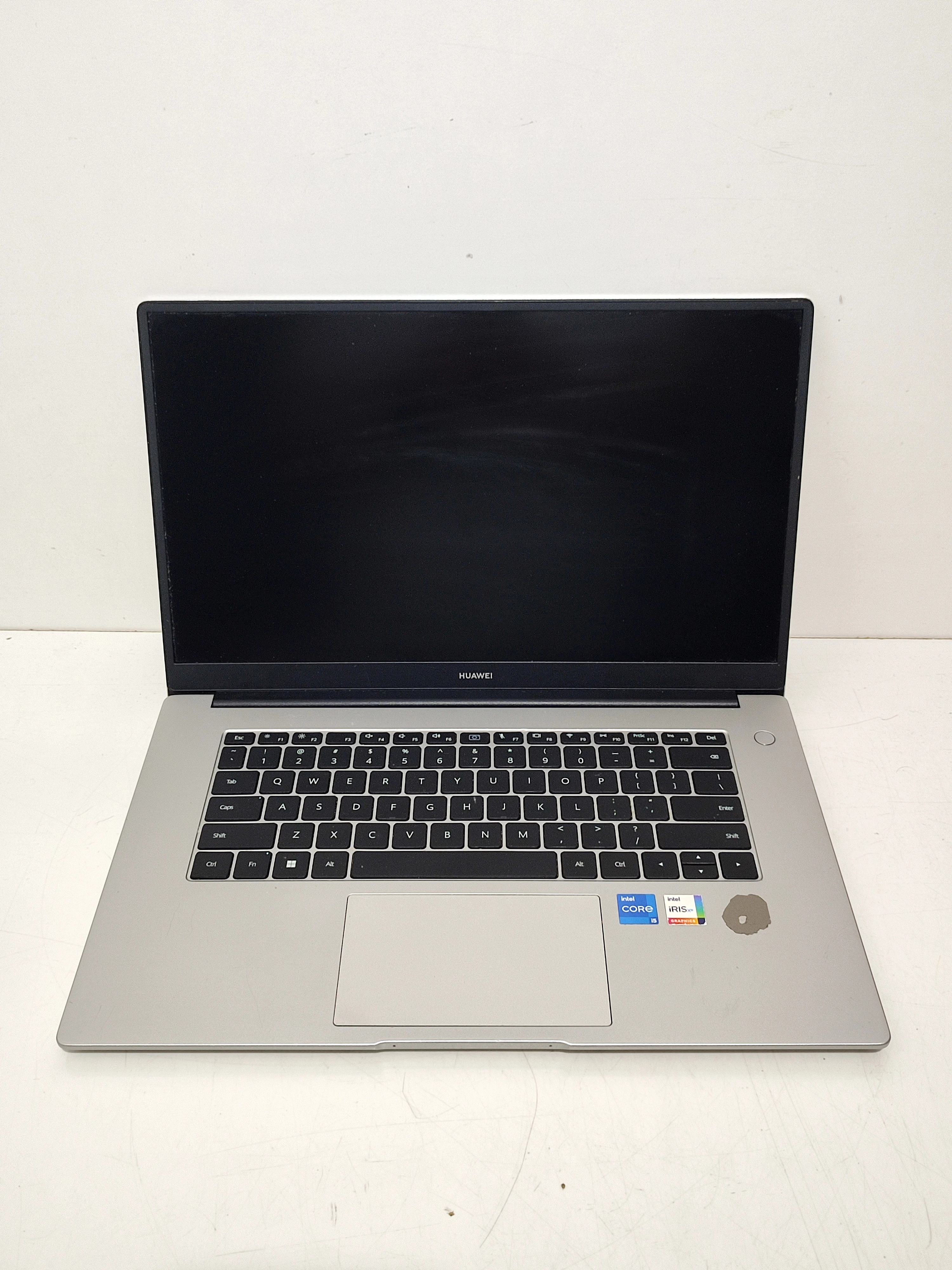 laptop-huawei-matebook-d-15-2021-156-i5-8-gb-512-gb-srebrny-zasilac-rodzaj-karty-graficznej-1234-1