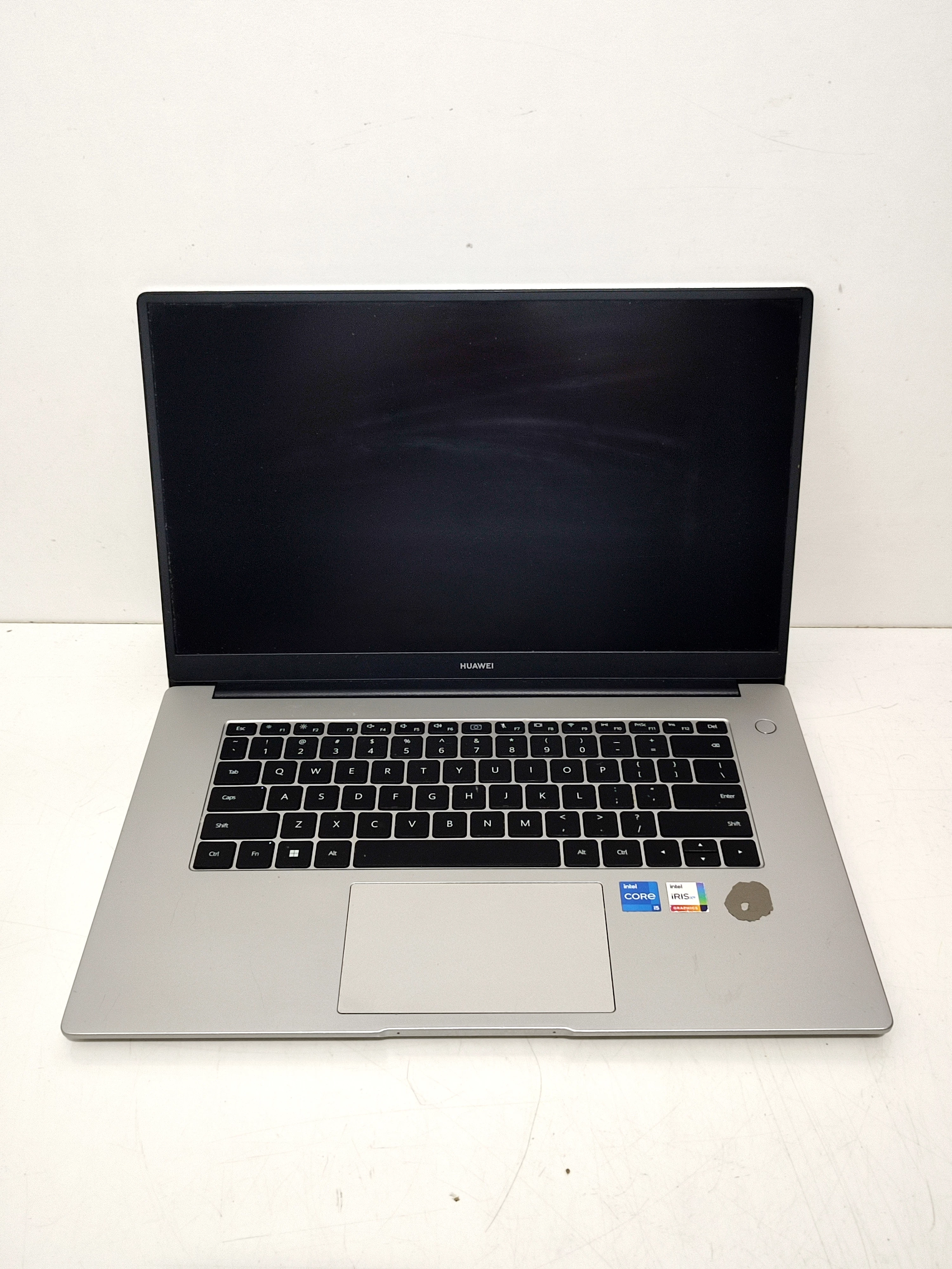 laptop-huawei-matebook-d-15-2021-156-i5-8-gb-512-gb-srebrny-zasilac-typ-dysku-twardego-128550-2