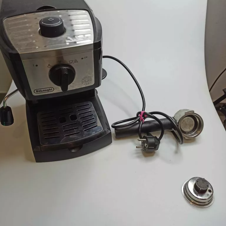 EKSPRES DO KAWY DE LONGHI EC157