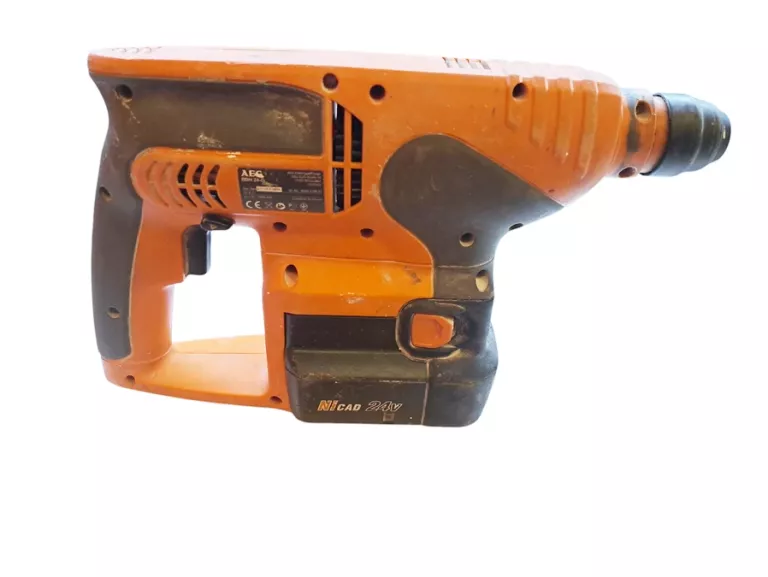 MŁOTOWIERTARKA AEG BBH 24-G
