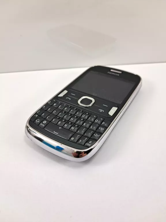 TELEFON NOKIA 302
