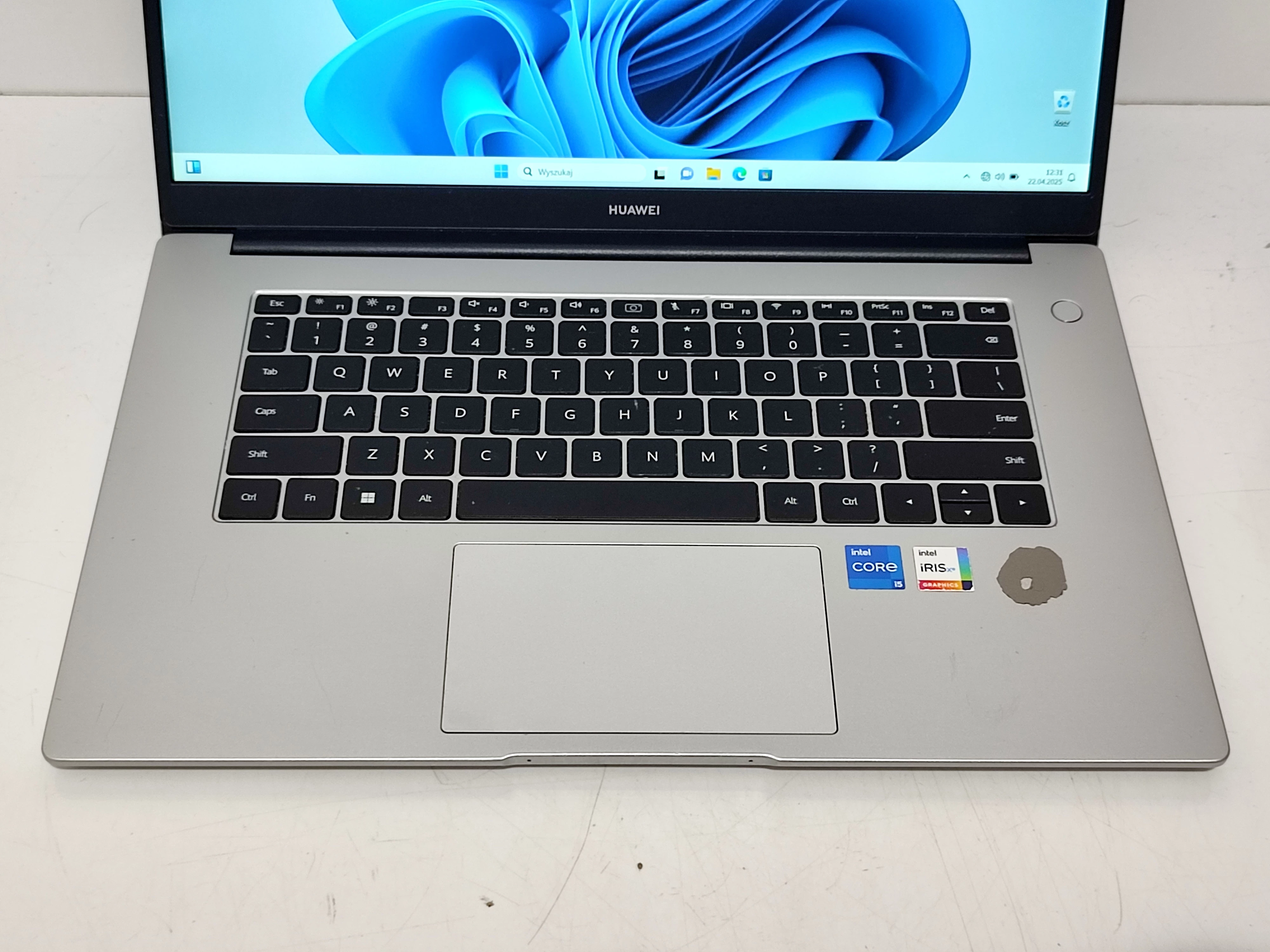 laptop-huawei-matebook-d-15-2021-156-i5-8-gb-512-gb-srebrny-zasilac-seria-procesora-4366-20