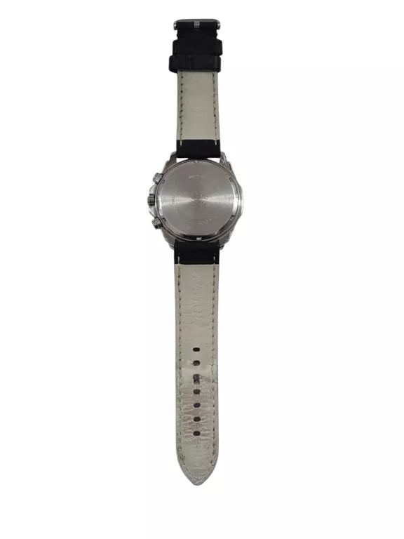 ZEGAREK CASIO EFR-539L PORYSOWANY