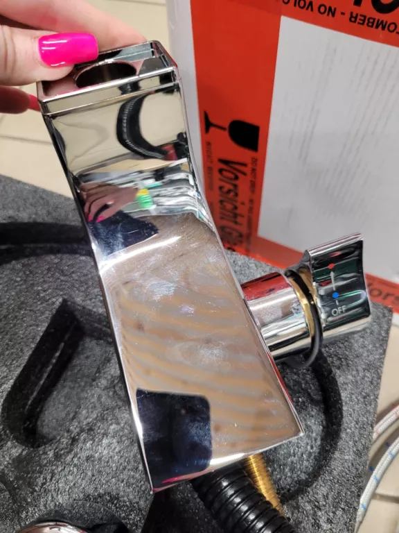 wydajna-bateria-umywalkowa-nt7060-z-wyciaganym-prysznicem-ean-gtin-5905427390510