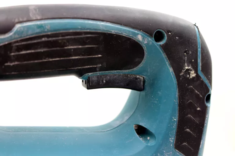 WYRZYNARKA MAKITA JV0600 650W