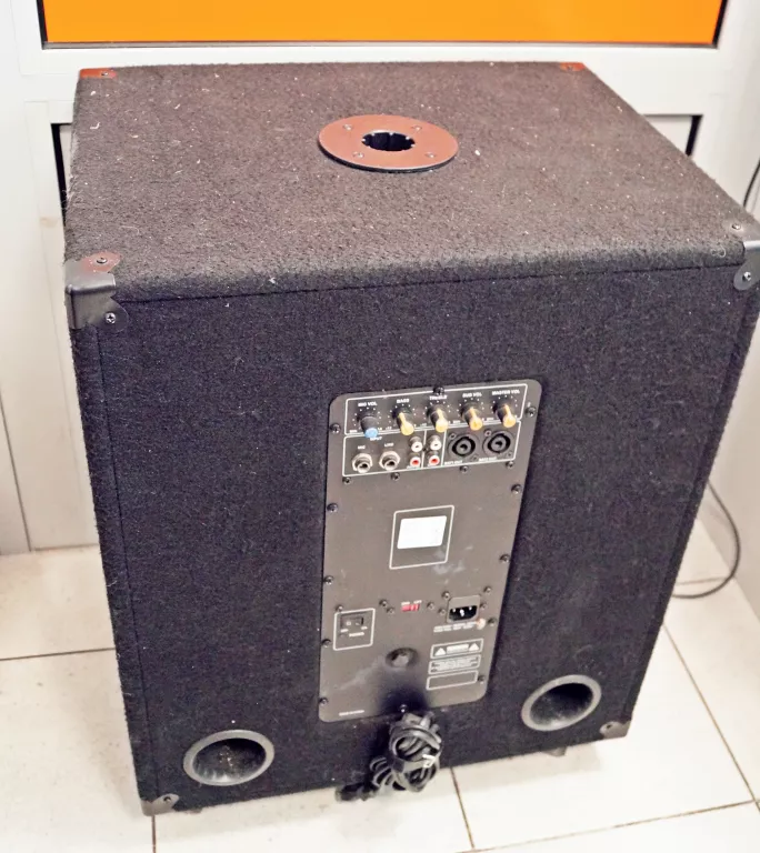 SUBWOOFER AKTYWNY IBIZA SOUND SUB-15A 800W CZARNY