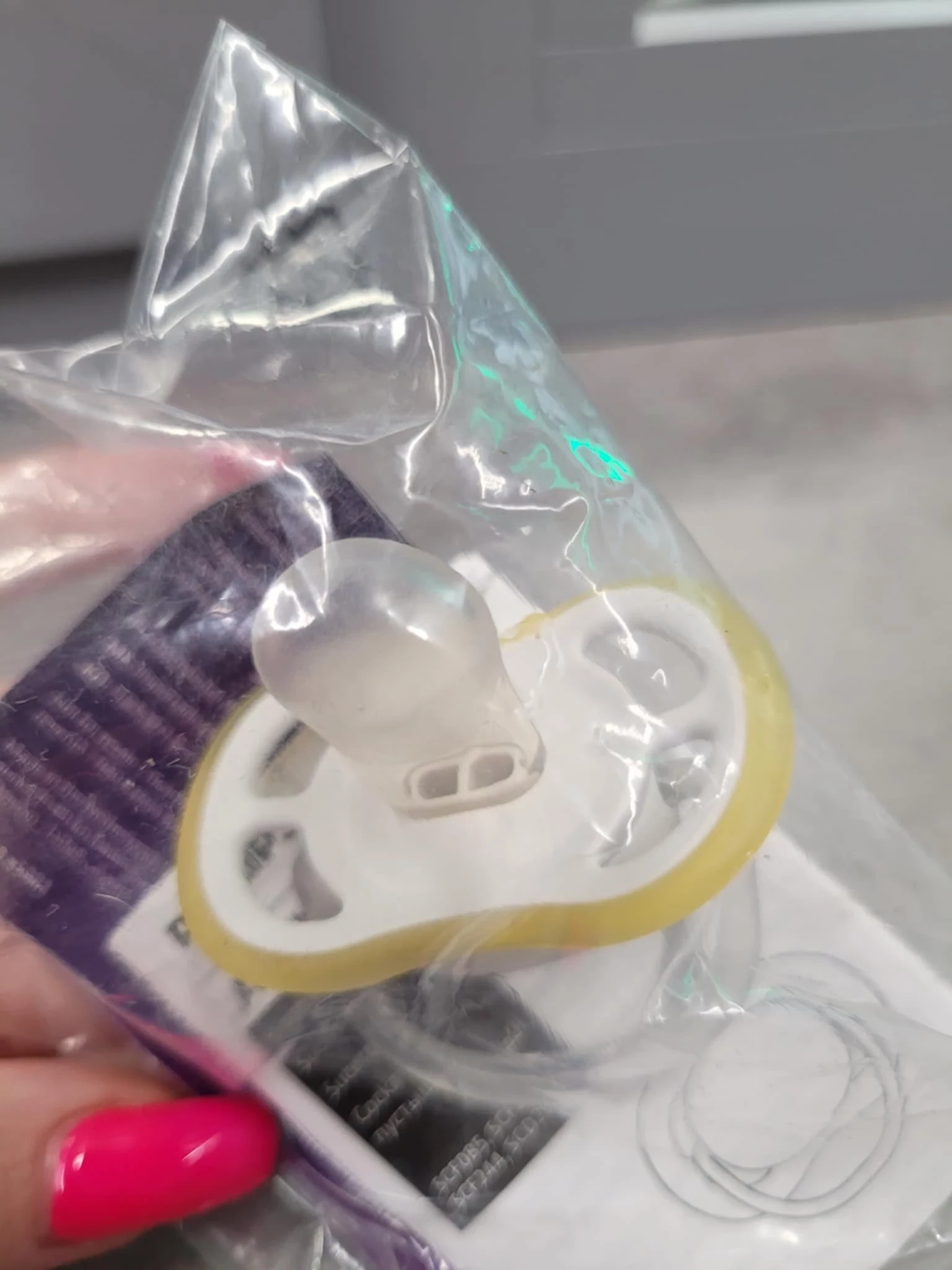 smoczek-avent-ultra-air-0-6m-ean-gtin-5906656440182