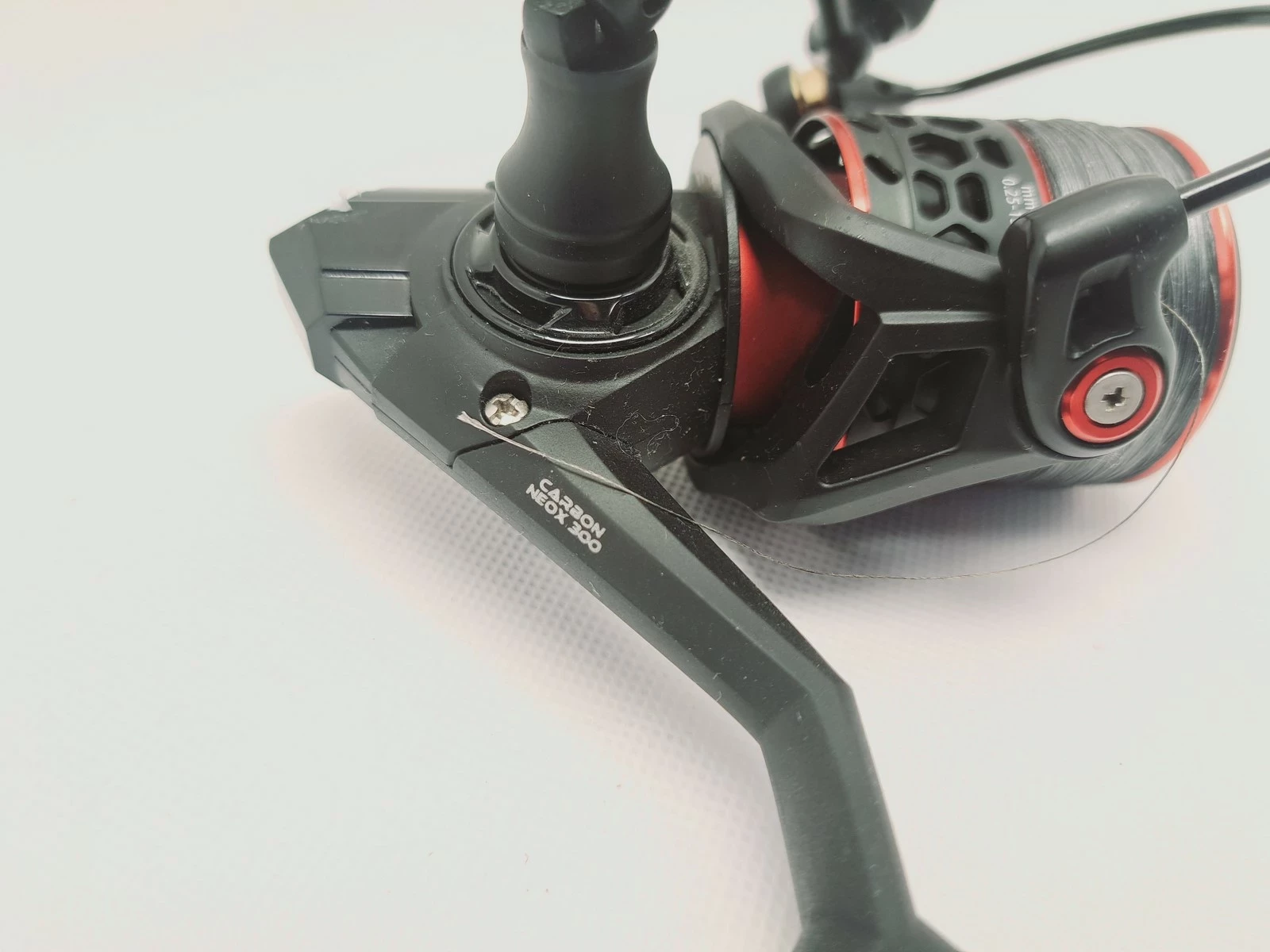 kolowrotek-jaxon-neox-carbon-300-stan-11323-2