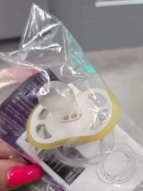 smoczek-avent-ultra-air-0-6m-ean-gtin-5906656440182