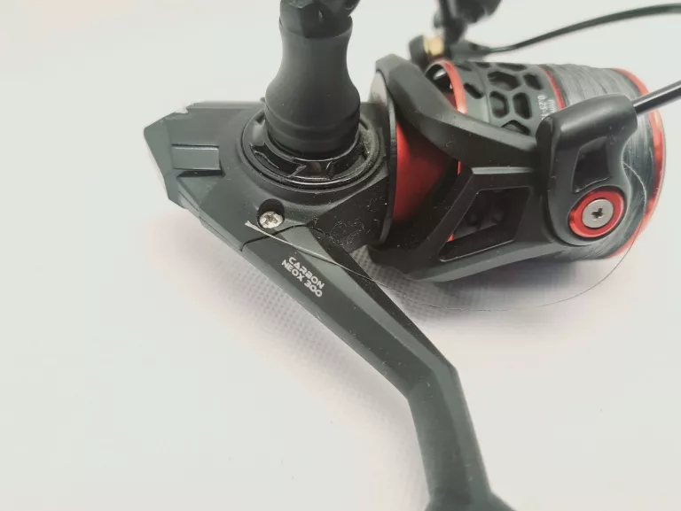 kolowrotek-jaxon-neox-carbon-300-stan-11323-2