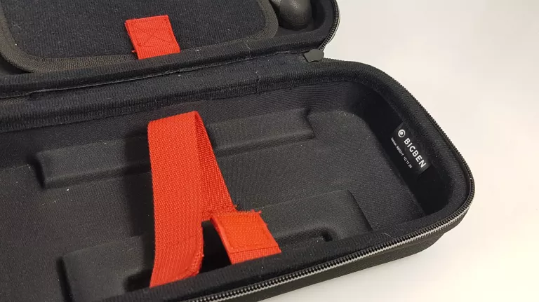 ZESTAW AKCESORIÓW BIG BEN GAME TRAVEL KIT 3 IN 1 DO NINTENDO SWITCH