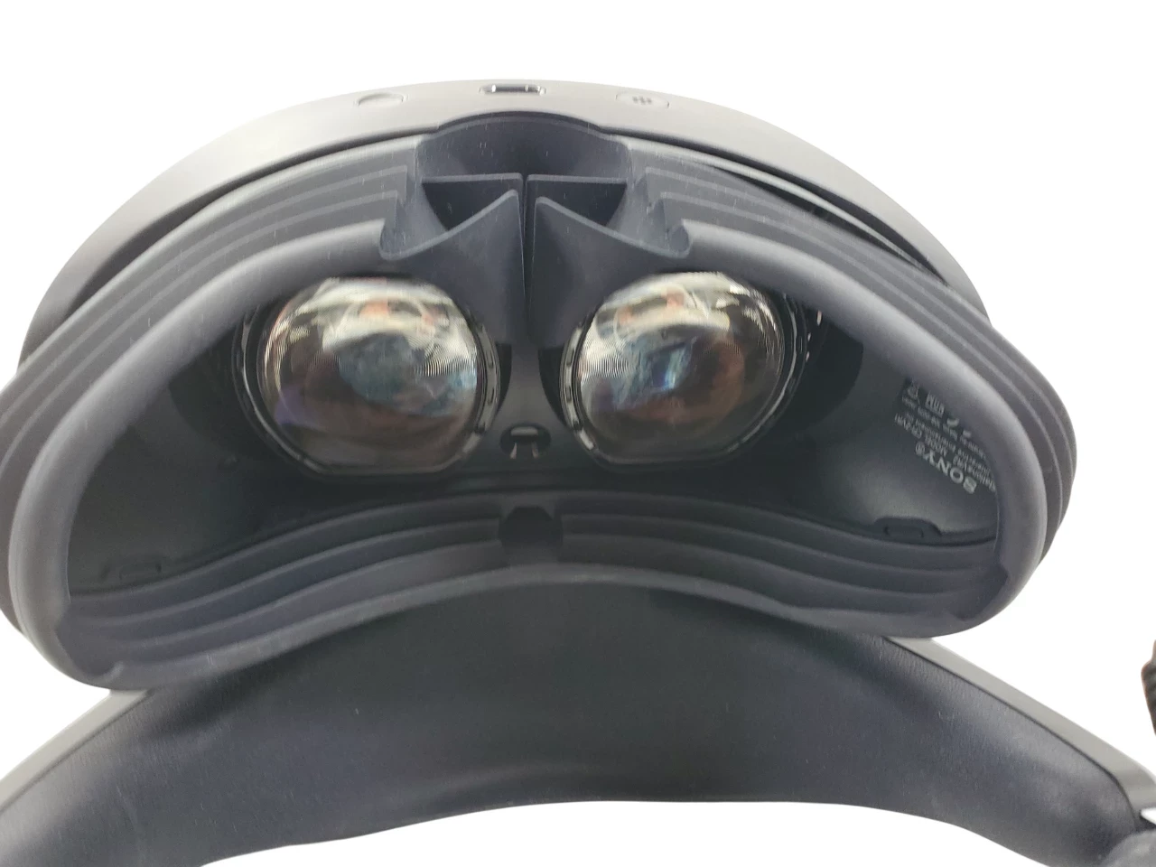 konsola-ps-vr-2-okulary-2-pady-sluchawki-gwarancja-do-1025-stan-11323-2