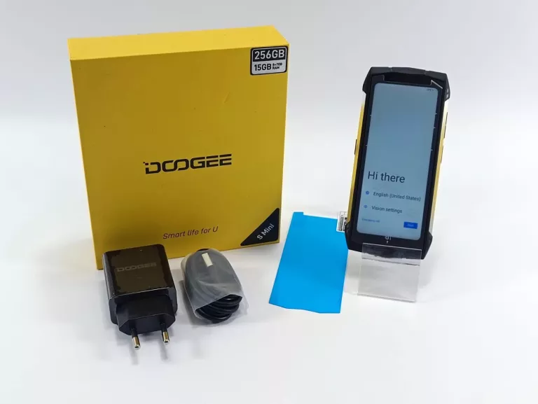 SMARTFON DOOGEE SMINI 8 GB / 256 GB 4G (LTE) SREBRNY