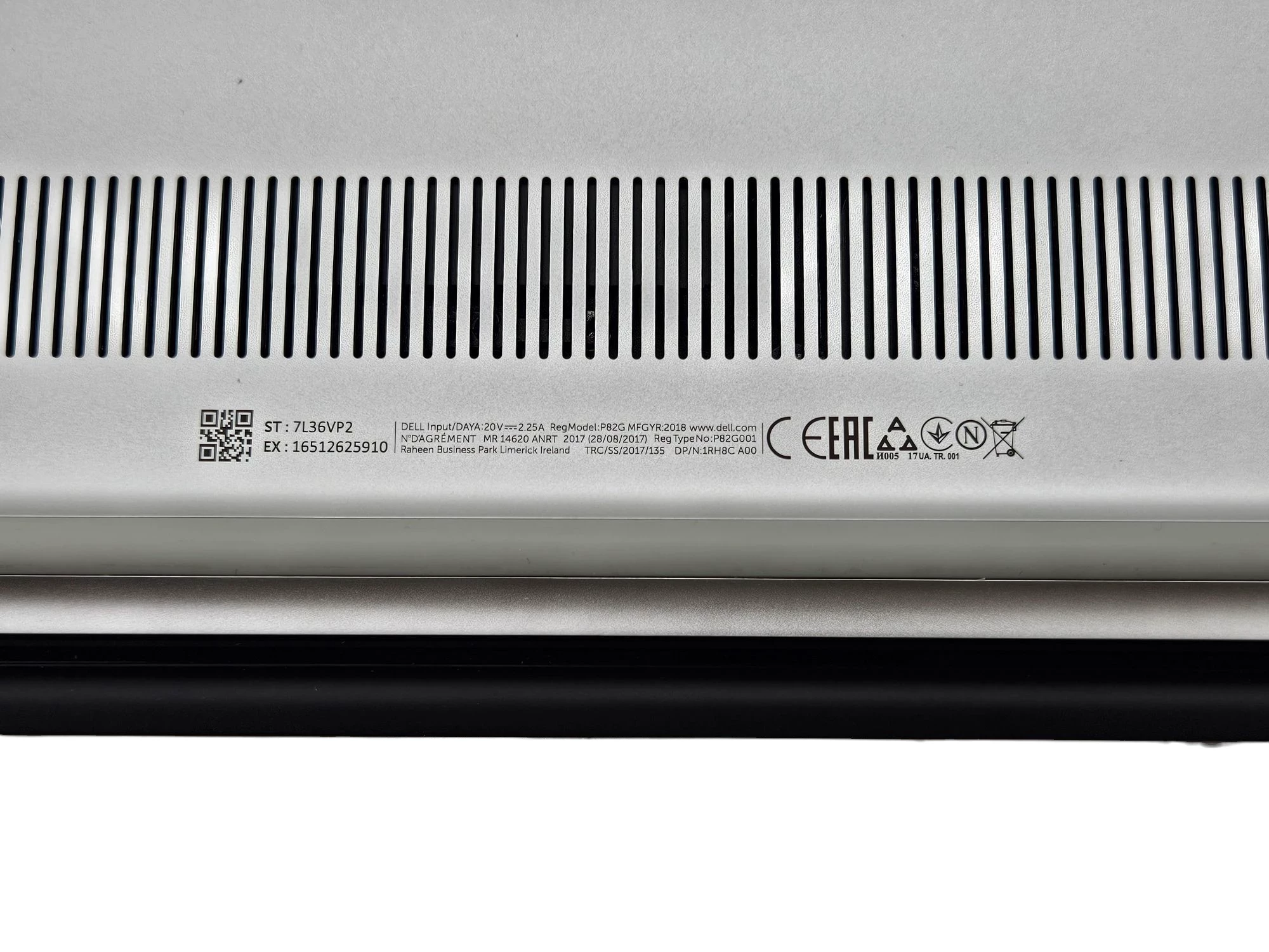 laptop-dell-xps-13-9370-i7-8550u-16gb-ram-2tb-ssd-4k-dotyk-win-10-home-pojemnosc-dysku-2000