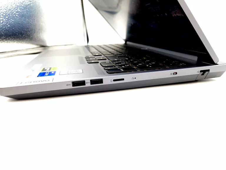 LENOVO LEGION 5 16IRX9 I7-13650HX 16 RAM 512SSD RTX4060 GW IGŁA