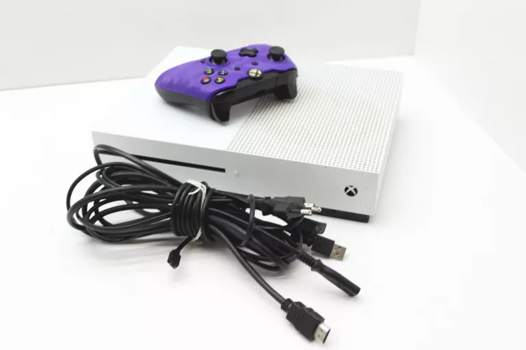 KONSOLA XBOX ONE S 500GB + PAD PDP