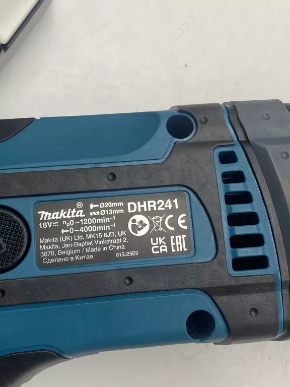 DHR241Z MŁOTOWIERTARKA 2X4.0AH MAKITA / ZESTAW WALIZKA
