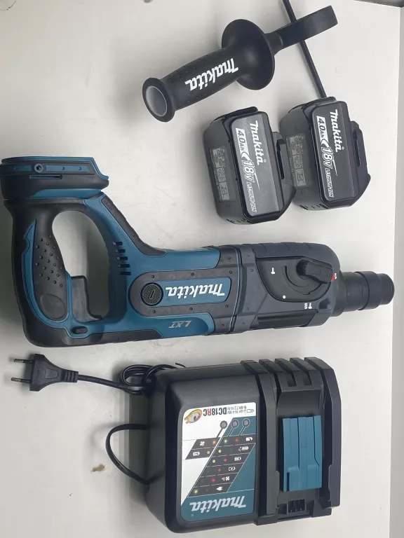DHR241Z MŁOTOWIERTARKA 2X4.0AH MAKITA / ZESTAW WALIZKA