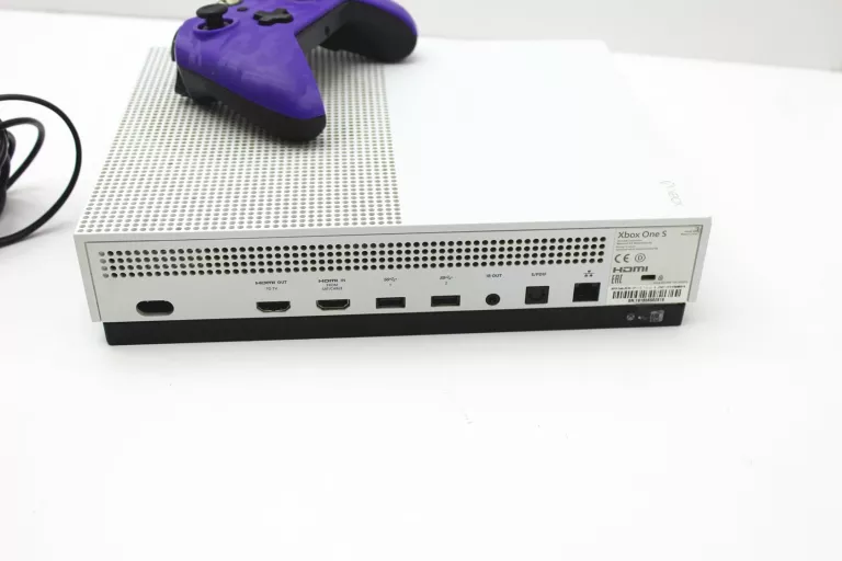 KONSOLA XBOX ONE S 500GB + PAD PDP