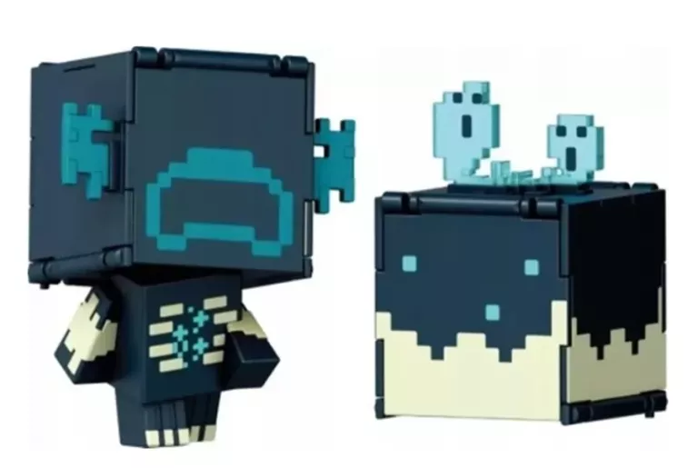 MINECRAFT FIGURKA NADZORCA Z TRANSFOMACJĄ JCN20
