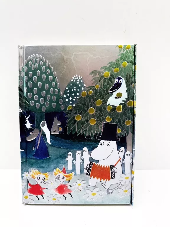 MOOMIN: COVER OF FINN FAMILY MOOMINTROLL (FOILED JOURNAL) PRACA ZBIOROWA