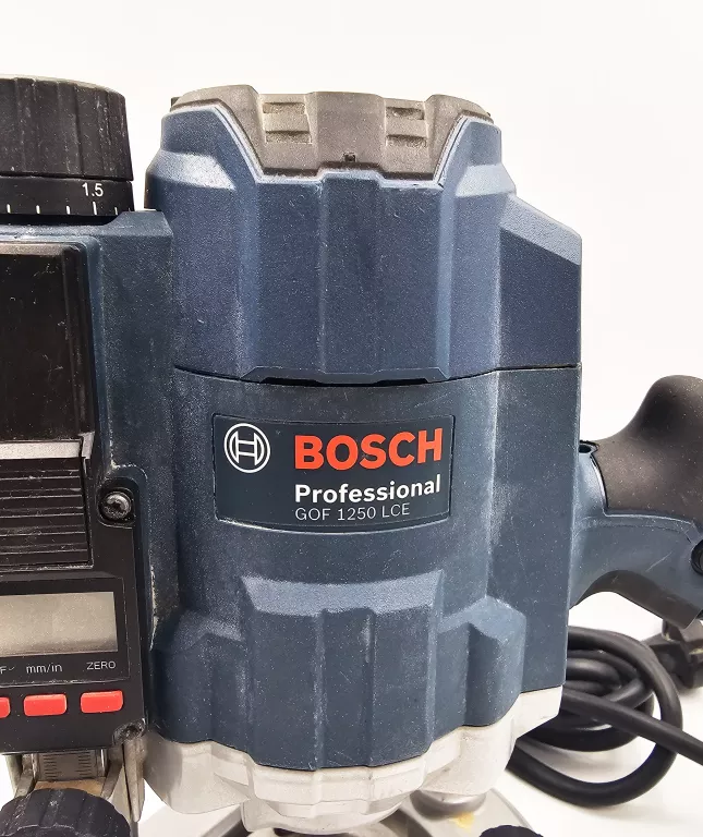 FREZARKA GÓRNOWRZECIONOWA BOSCH PROFESSIONAL GOF 1250 LCE