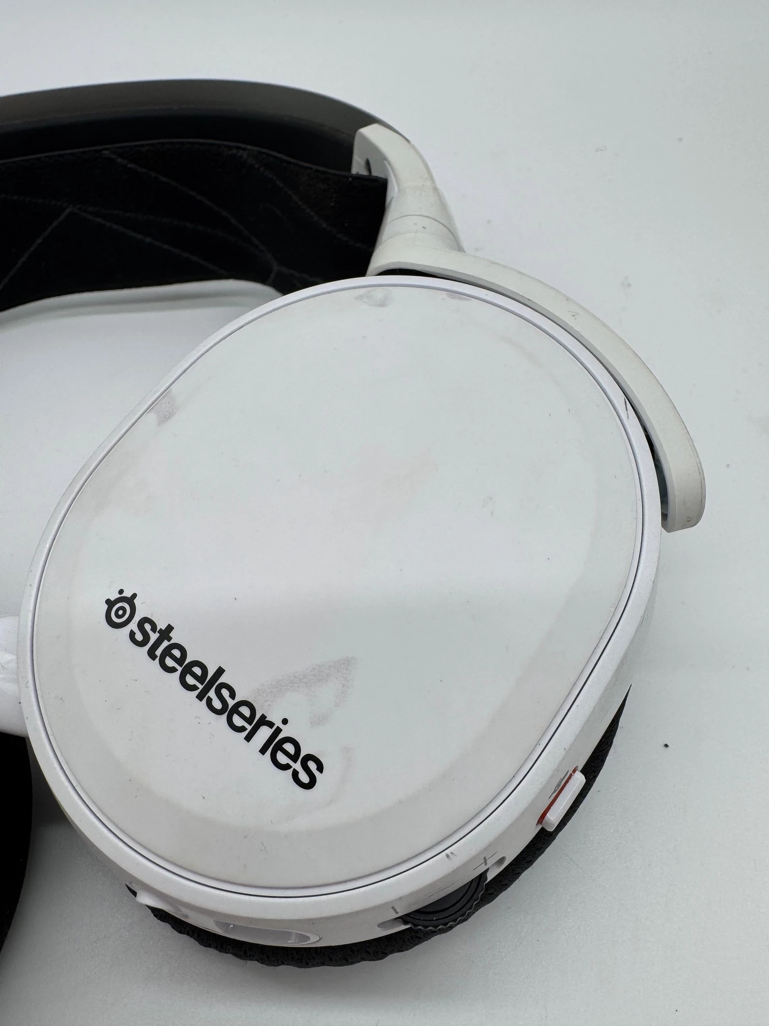 sluchawki-steelseries-arctis-7-solo-stan-11323-2