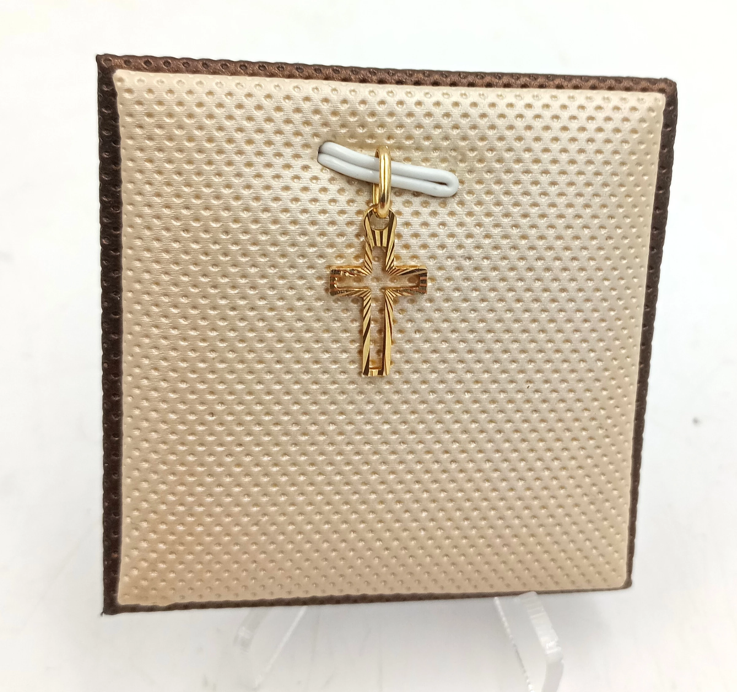 delikatna-zlota-zawieszka-krzyzyk-052g585-i-armii-wojska-polskiego-10e-kolobrzeg