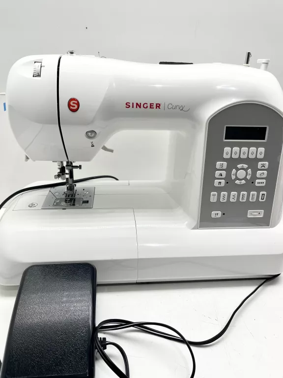 MASZYNA DO SZYCIA SINGER CURVY 8770