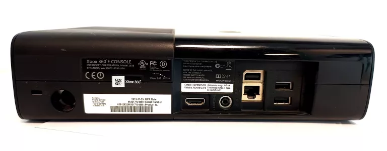 KONSOLA XBOX 360 + KINECT OPIS!