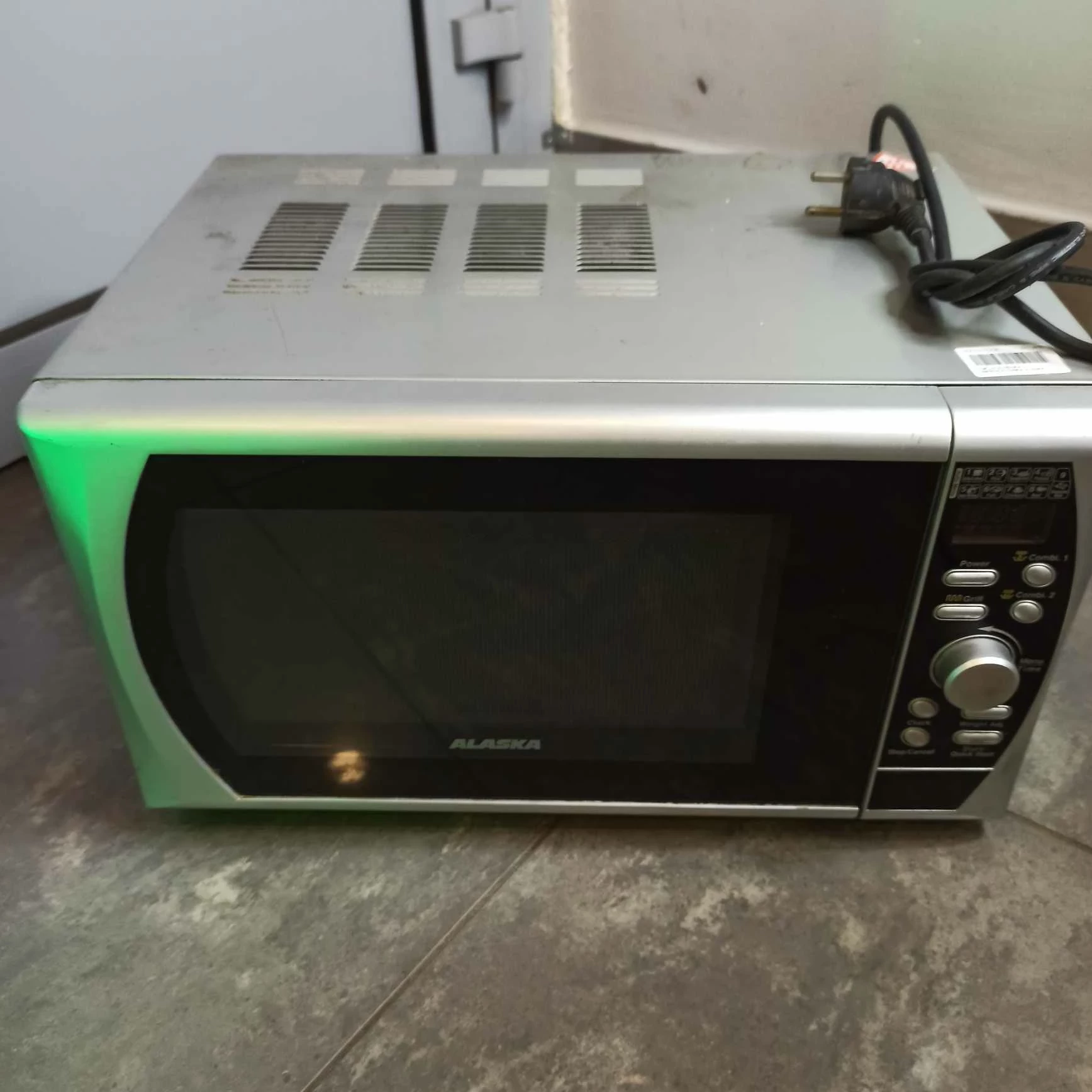 kuchenka-mikrofalowka-alaska-mwd2820g-katowicka-9-myslowice