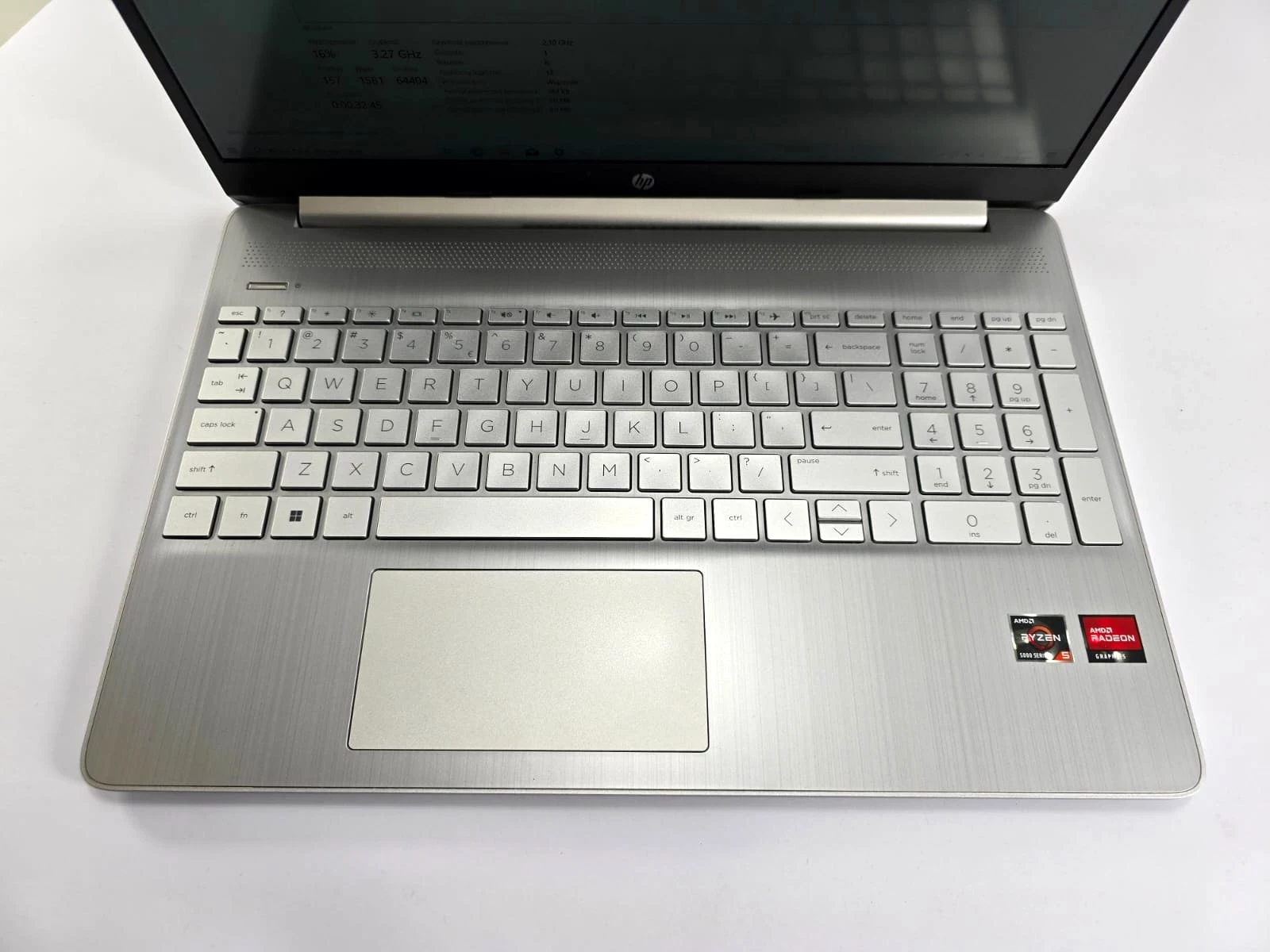 laptop-hp-15s-eq2323nw-156-amd-ryzen-5-8-gb-512-gb-przekatna-ekranu-1560