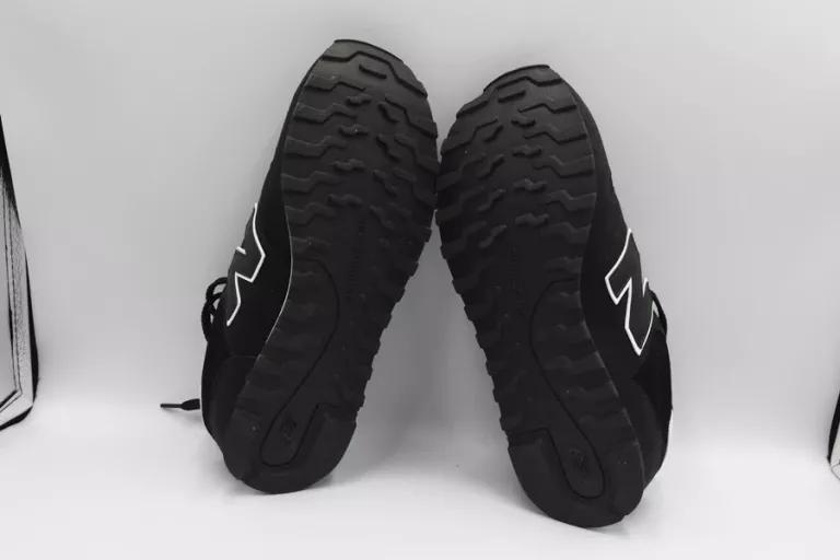 NEW BALANCE SNEAKERSY GM500EB2 CZARNY 40