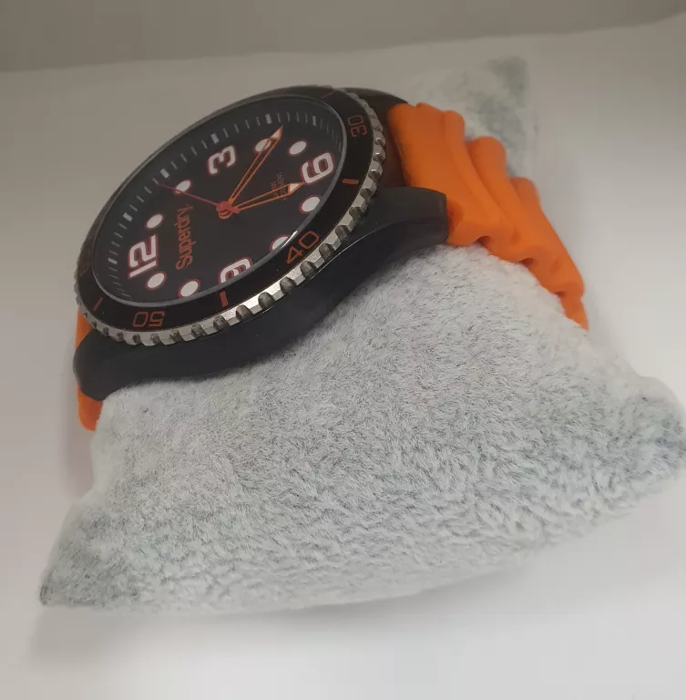 ZEGAREK SUPERDRY. SYG1630A BEZ AKCESORIÓW