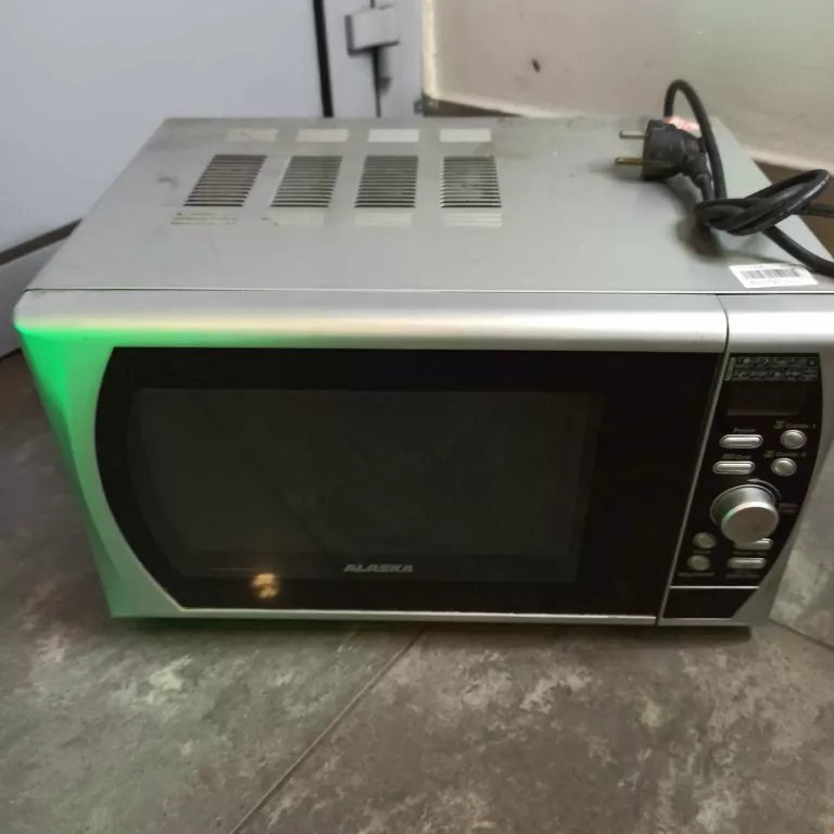 KUCHENKA MIKROFALÓWKA ALASKA MWD2820G