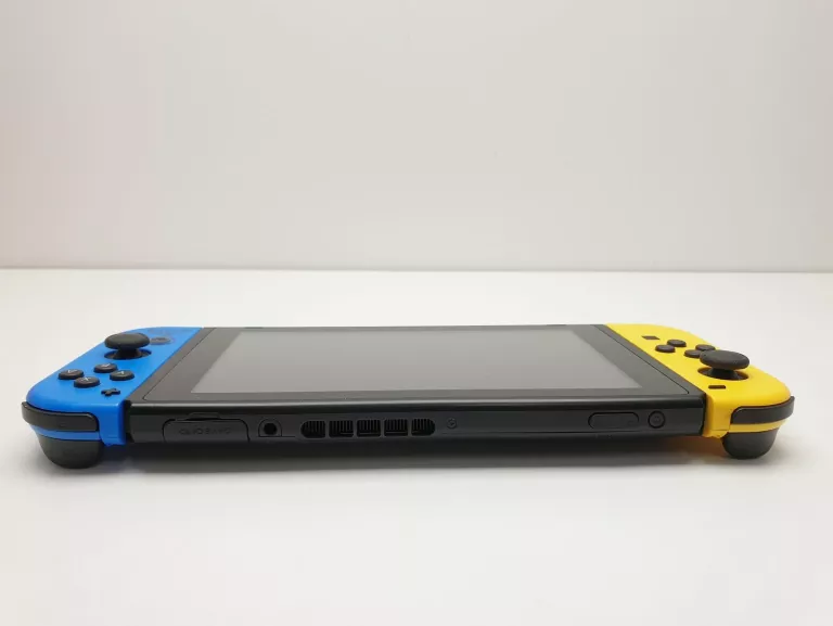 KONSOLA NINTENDO SWITCH FORTNITE KOMPLET + GRA SPYRO