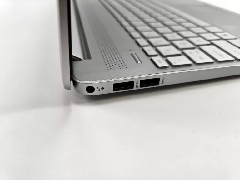 laptop-hp-15s-eq2323nw-156-amd-ryzen-5-8-gb-512-gb-wielkosc-pamieci-ram-200941-2185